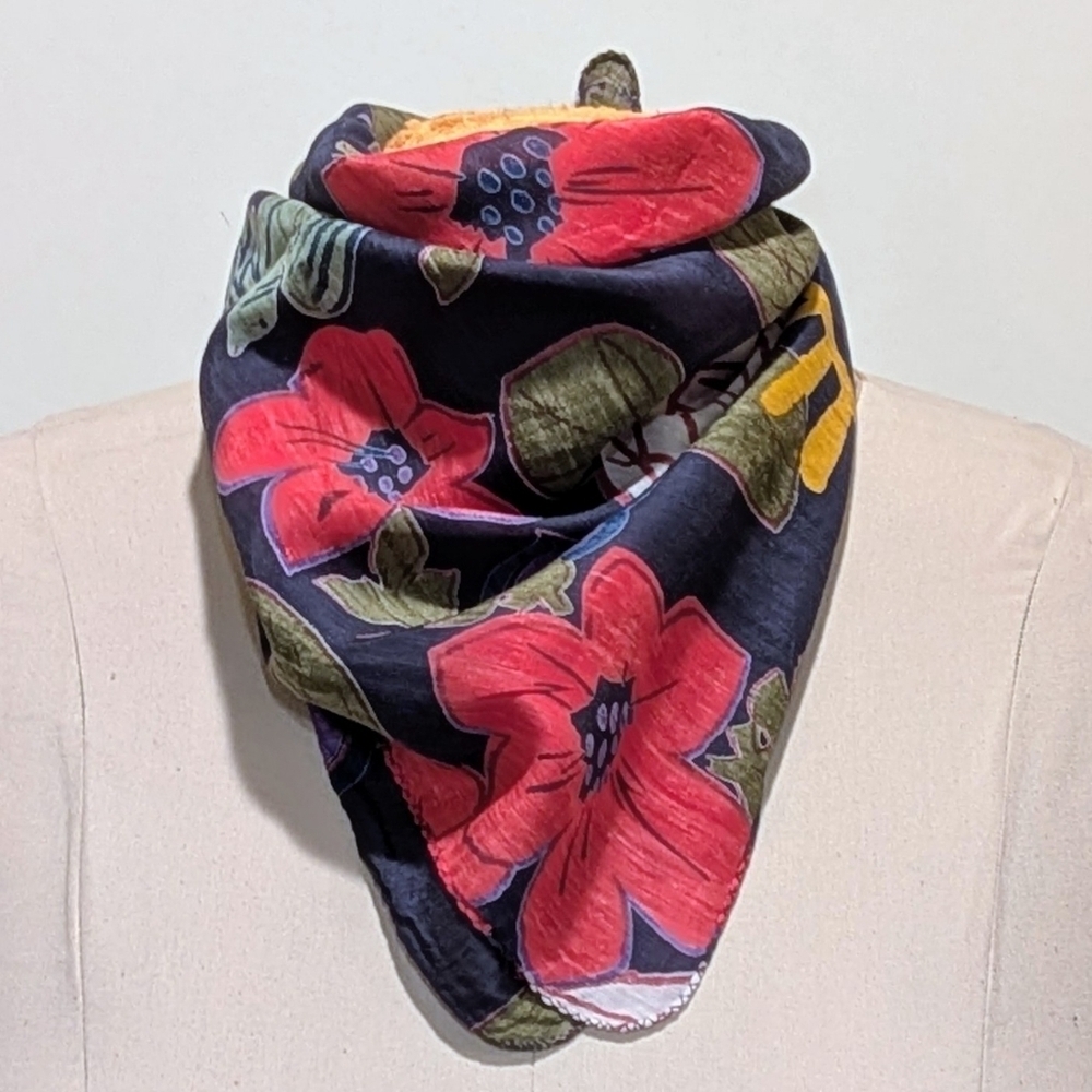3/$30 NWOT Beckwoman  21”x21” Navy Blue and Red Floral Ascot Scarf